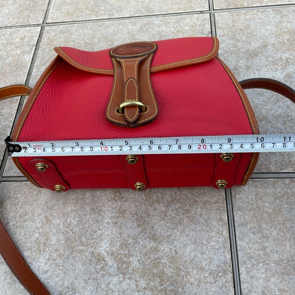 Dooney & Bourke Medium *RED* Shoulder Bag/Crossbody - Picture 9 of 16
